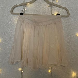 White flowy layered mini skirt